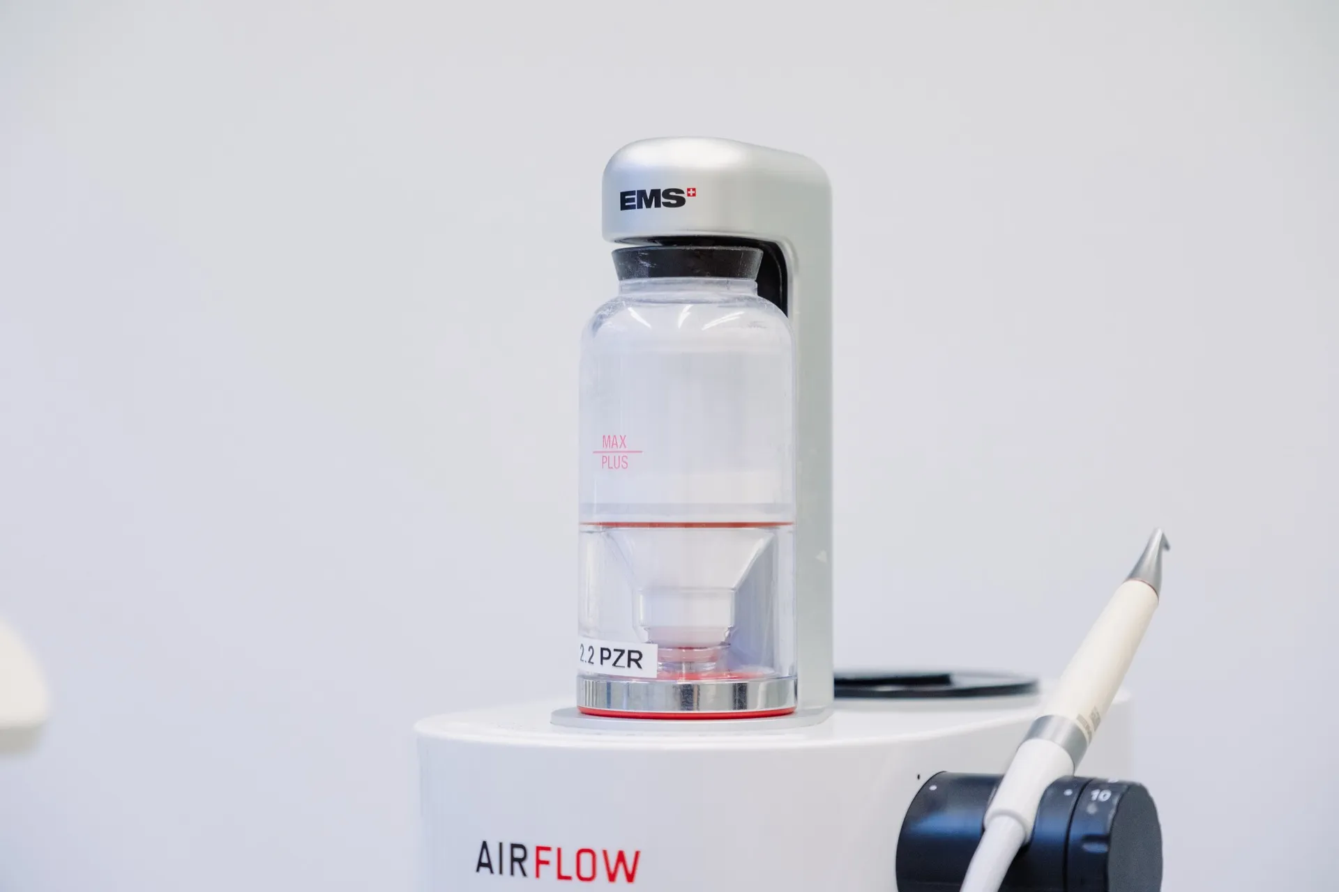 Modernes EMS Airflow Gerät